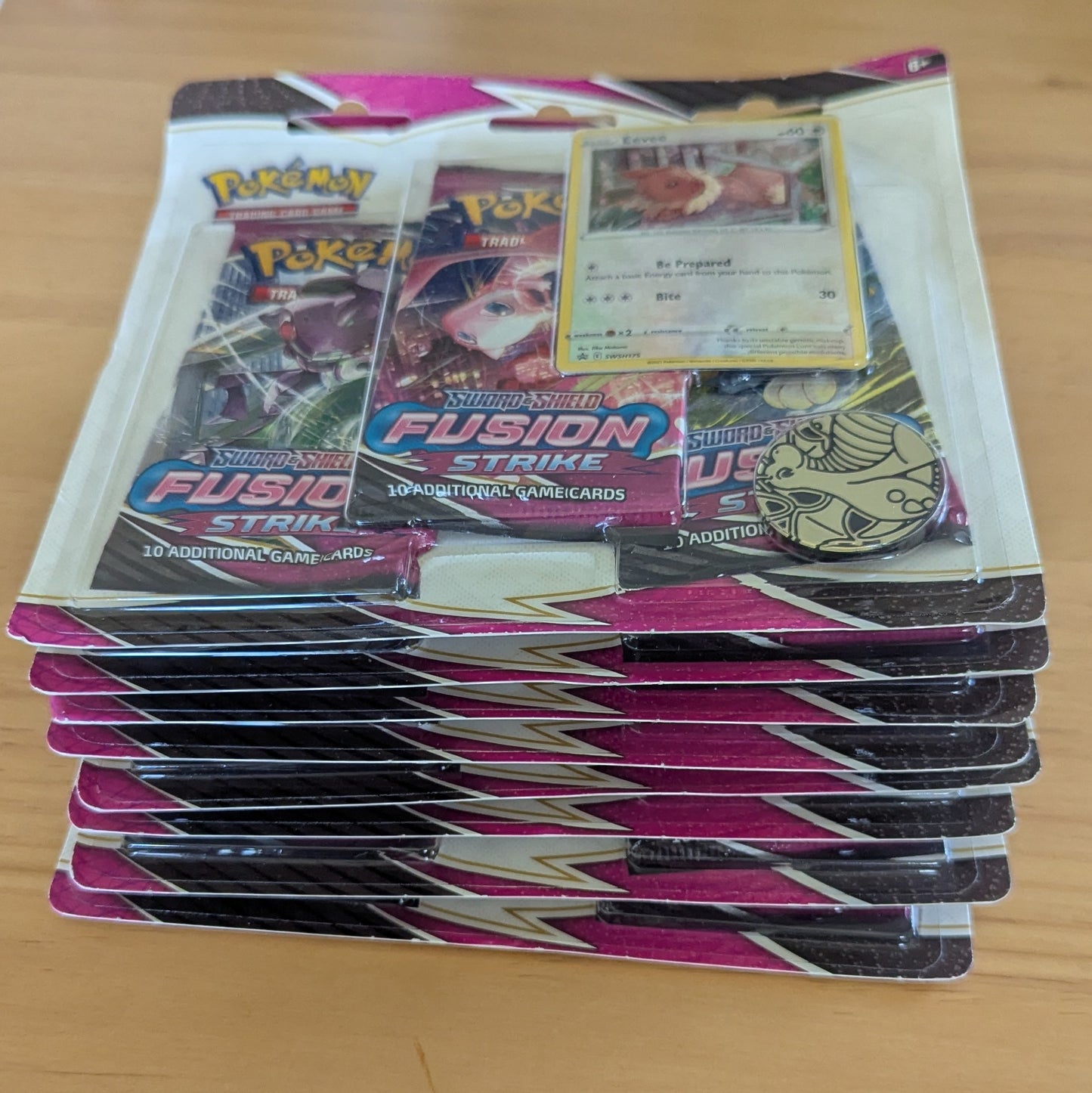 8 x 3 Booster Pack Blister - Pokemon TCG Fusion Strike - Eevee